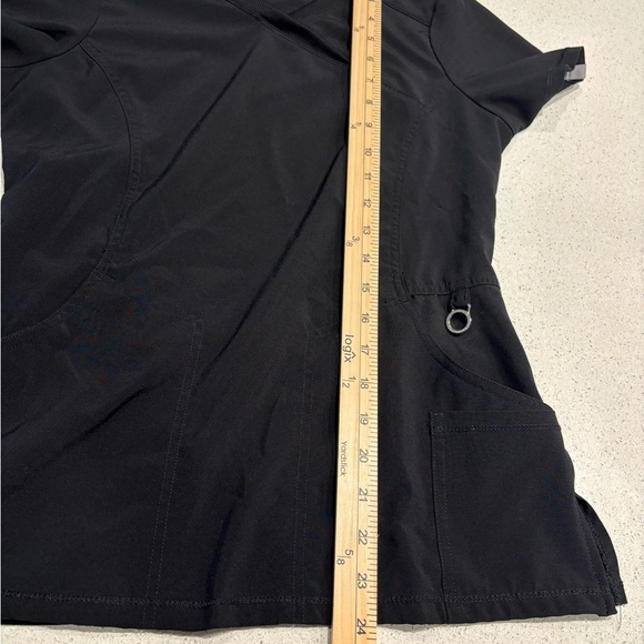 Cherokee Infinity Black Scrub Top - Picture 6 of 8